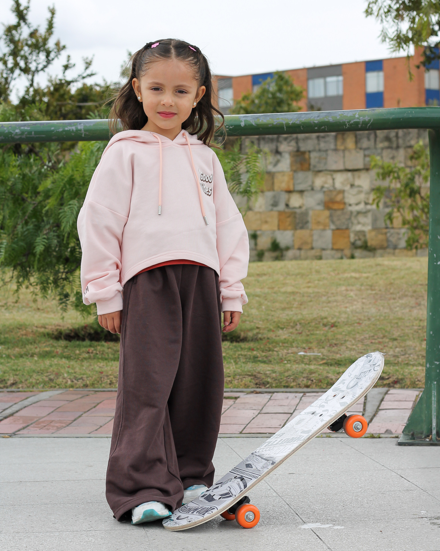 Conjunto Good Vibes para niñas, tallas 4 a 6 Rosado - Café