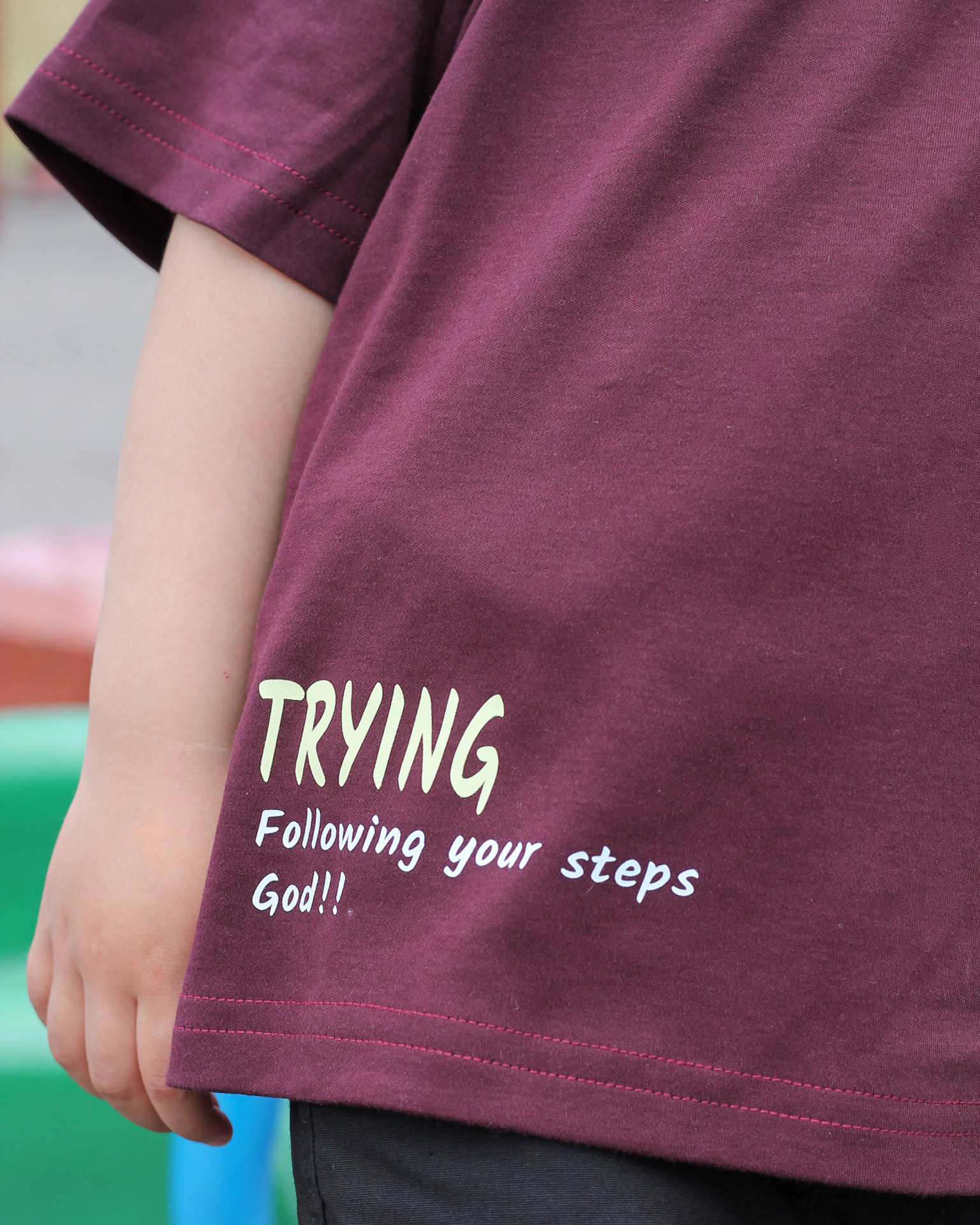 Camiseta Semi Oversize Trying para niños, tallas 4 a 6 Vino