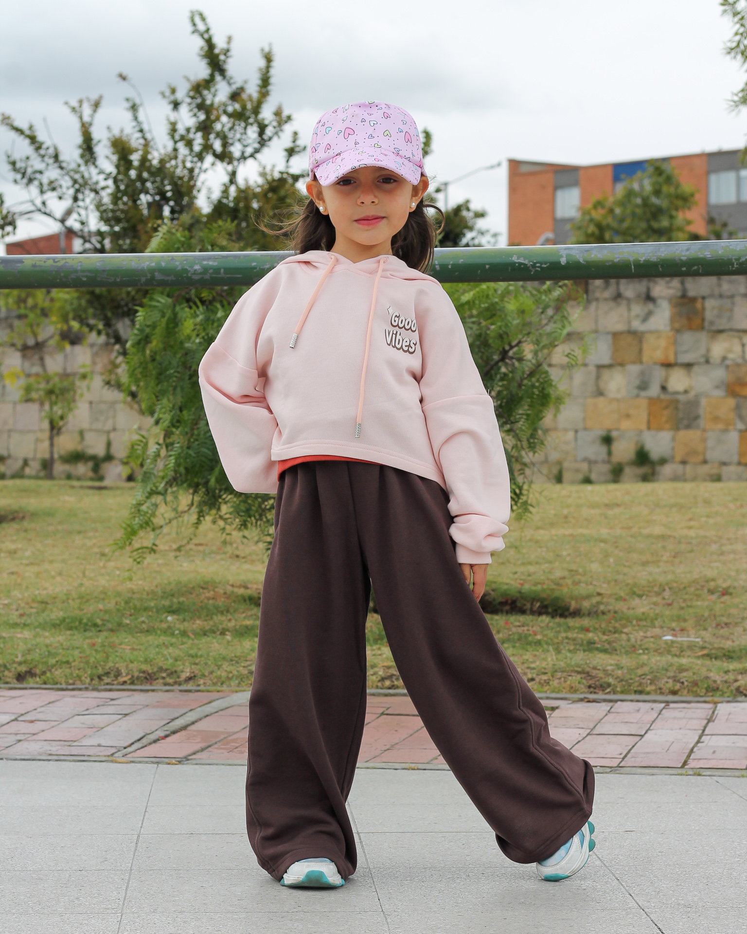Pantalón Wide Leg Good Vibes para niñas, tallas 4 a 6 Rosado - Café