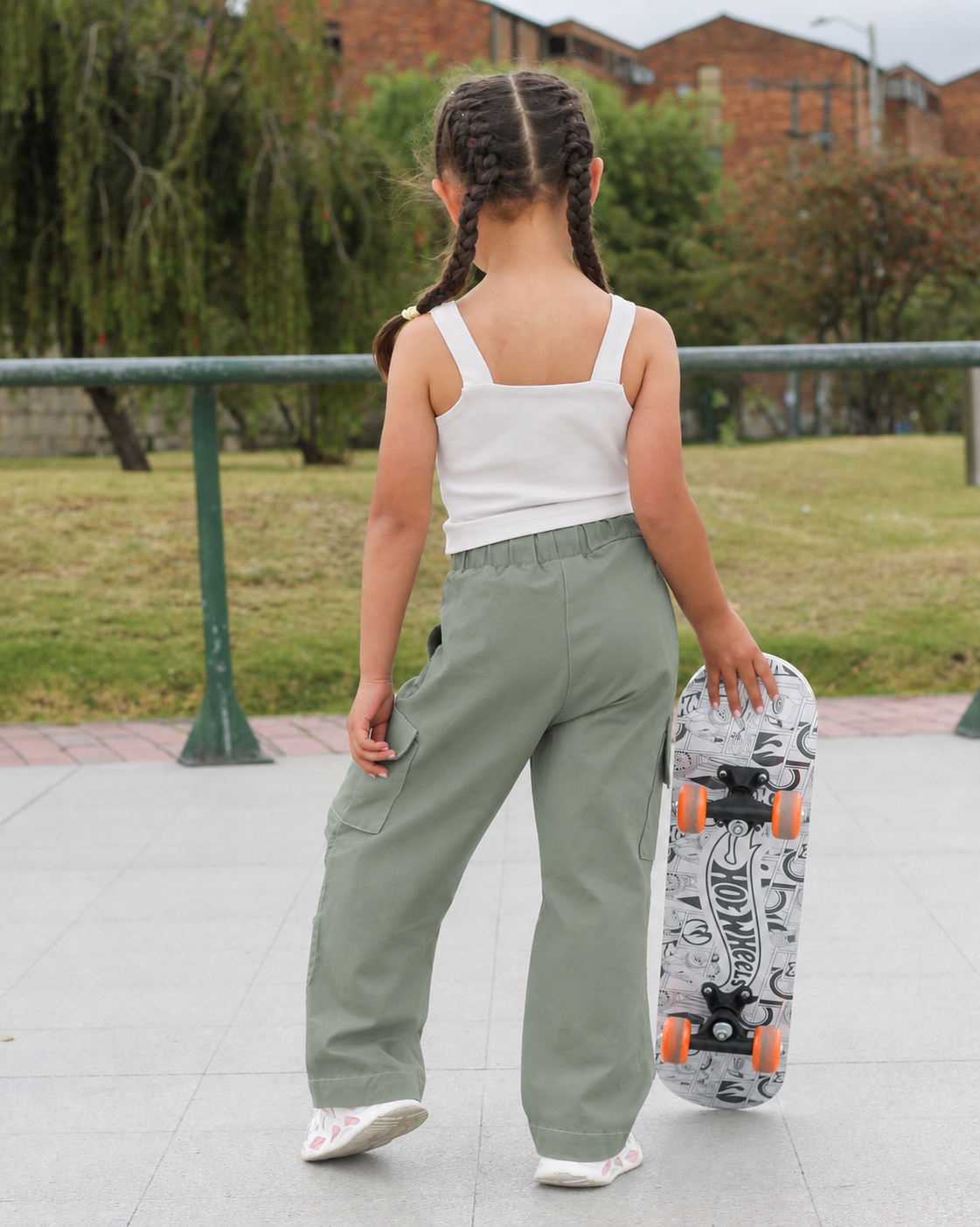 Pantalón Cargo Wide para niñas, tallas 4 a 6 Oliva