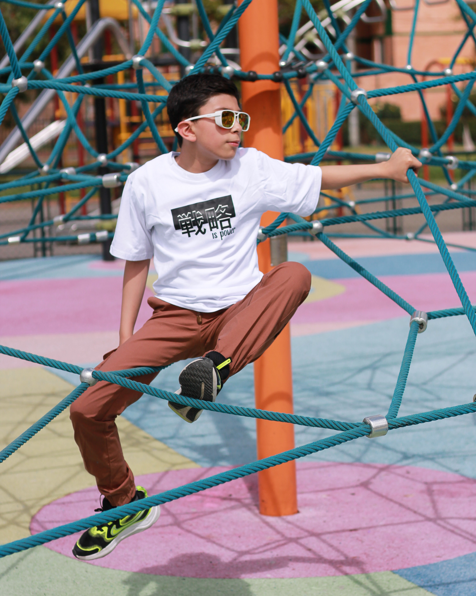 Camiseta Semi Oversize Think Play Win